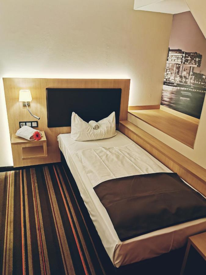 Hotel Fortune Cologne Luaran gambar